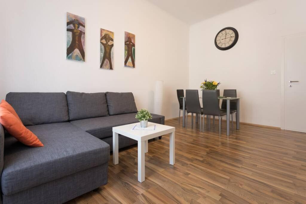 16 C&J'S Apartment Wiedeń Zewnętrze zdjęcie