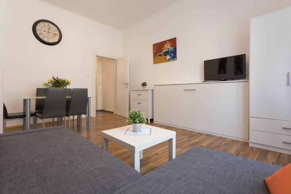 16 C&J'S Apartment Wiedeń Zewnętrze zdjęcie